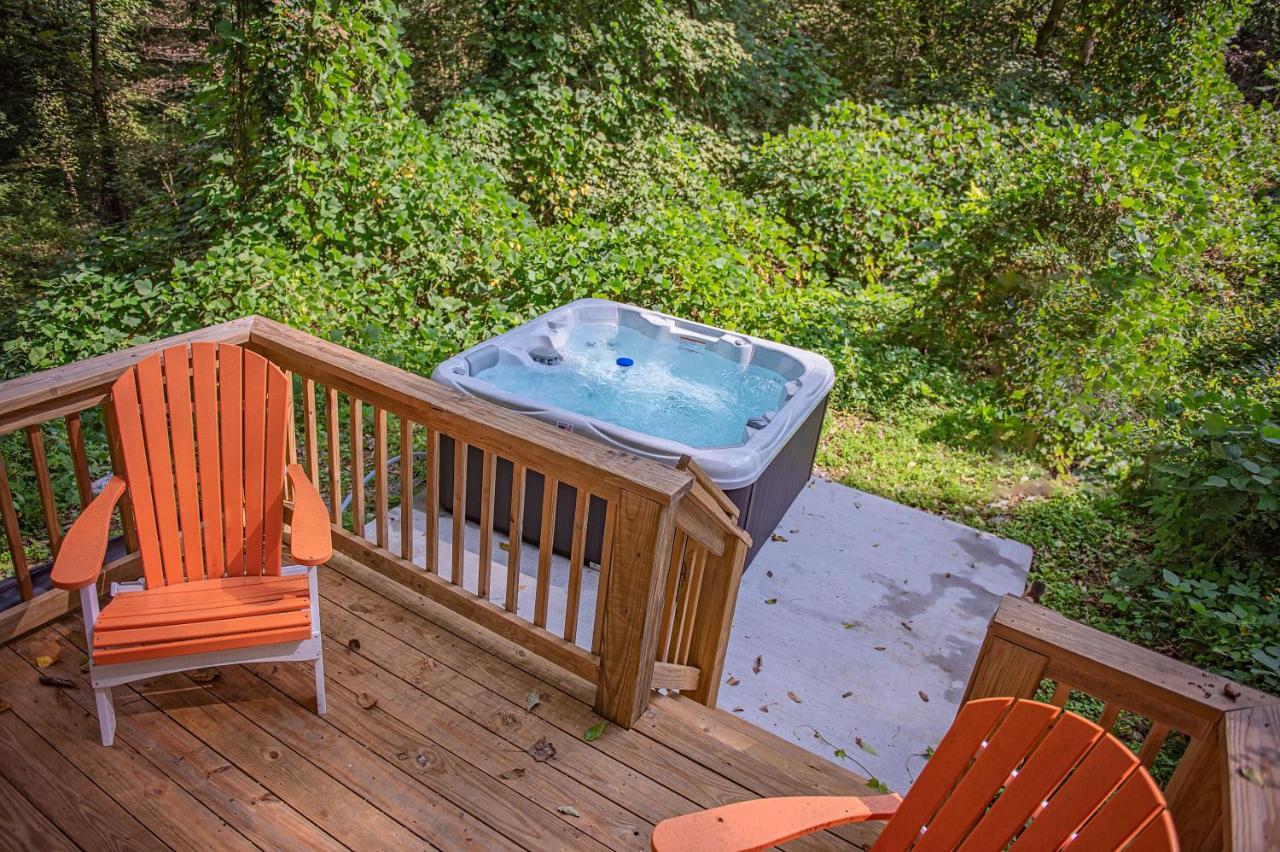 Ernie Cabin Wauhatchie Woodlands Tiny Cabin Чаттануга Экстерьер фото