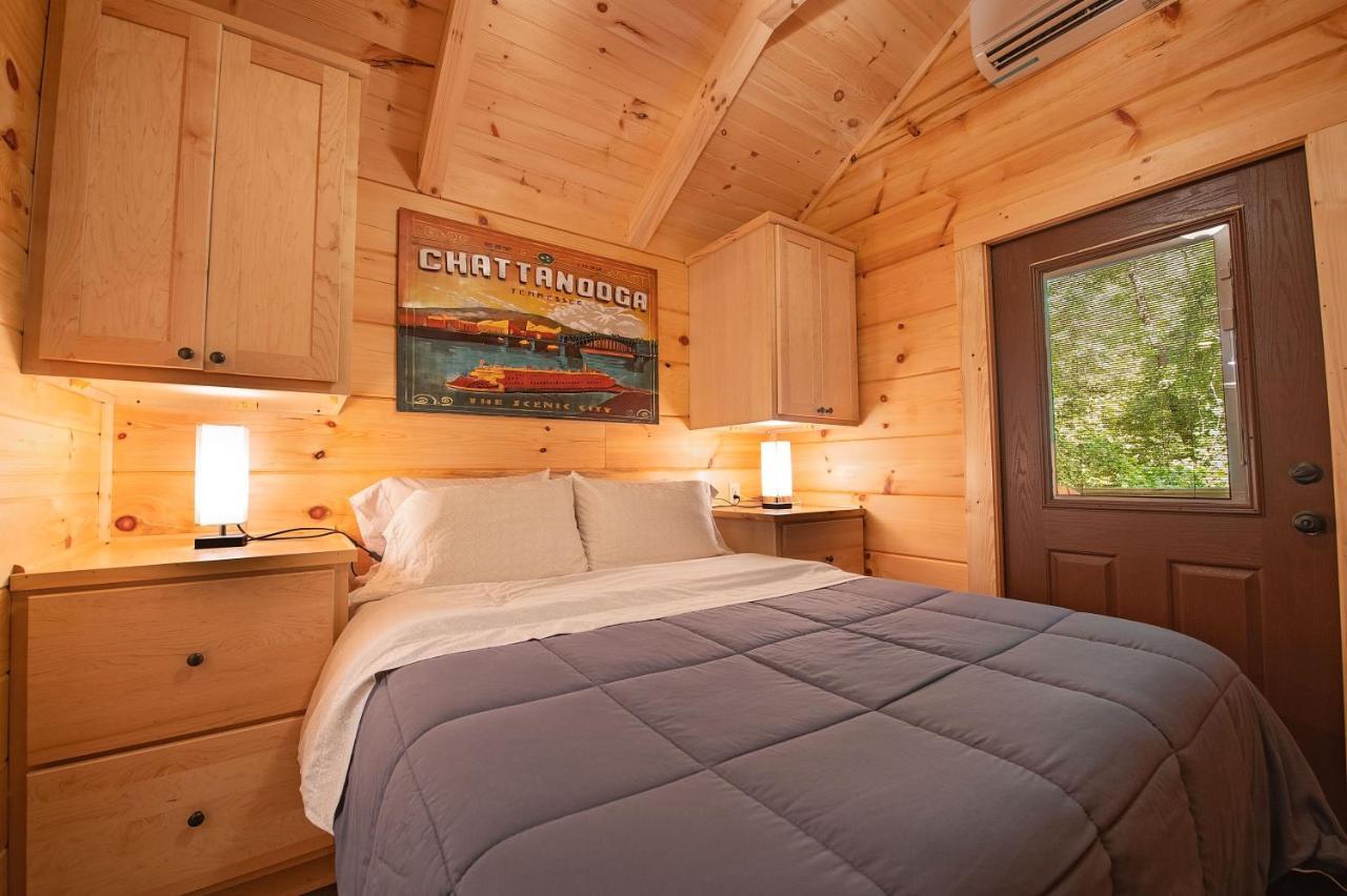 Ernie Cabin Wauhatchie Woodlands Tiny Cabin Чаттануга Экстерьер фото