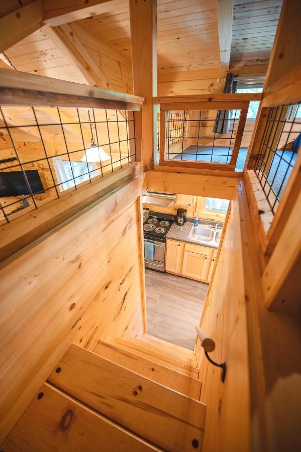 Ernie Cabin Wauhatchie Woodlands Tiny Cabin Чаттануга Экстерьер фото