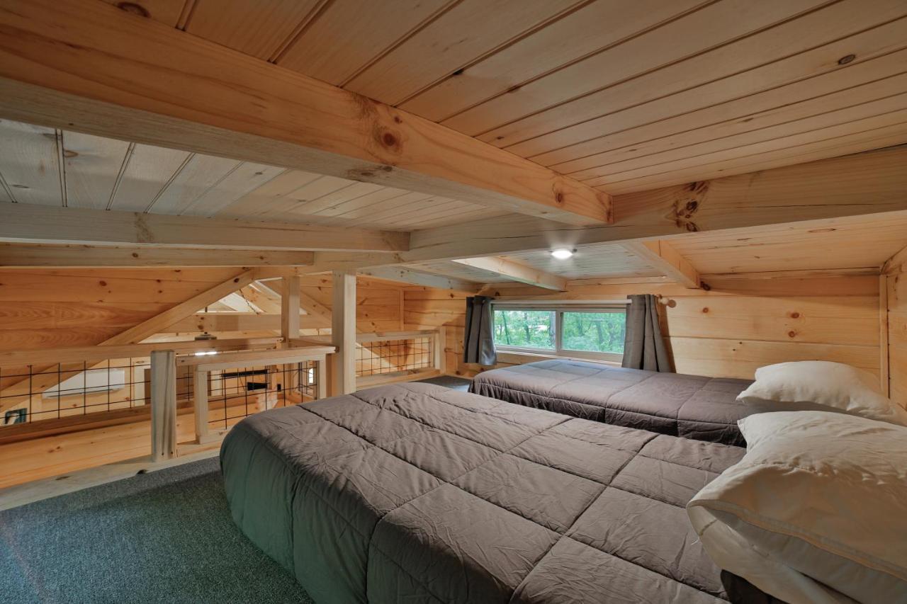 Ernie Cabin Wauhatchie Woodlands Tiny Cabin Чаттануга Экстерьер фото